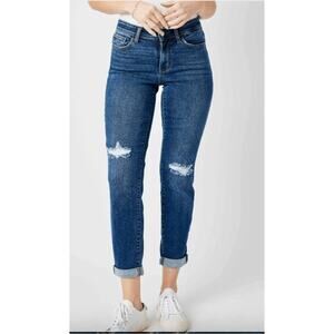 Judy Blue Mid Rise Slim Fit Jeans with Ripped Knees, size 5 / 27